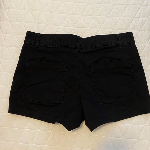 NWT: Gap Shorts Black Size: 4 - Picture 6 of 9